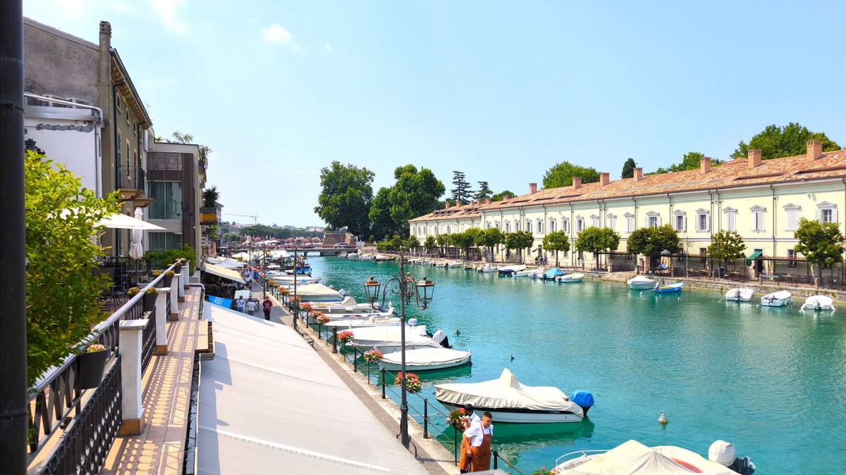 Peschiera del Garda City Centre Apartment | SG Luxury - My Island Stay