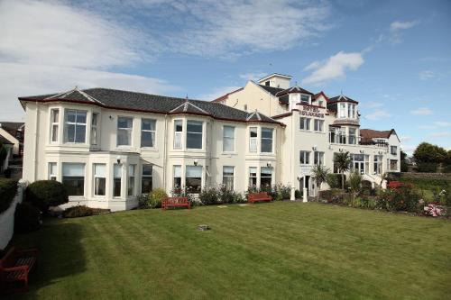 Innellan Hotel | SGE Esplanade Hotel