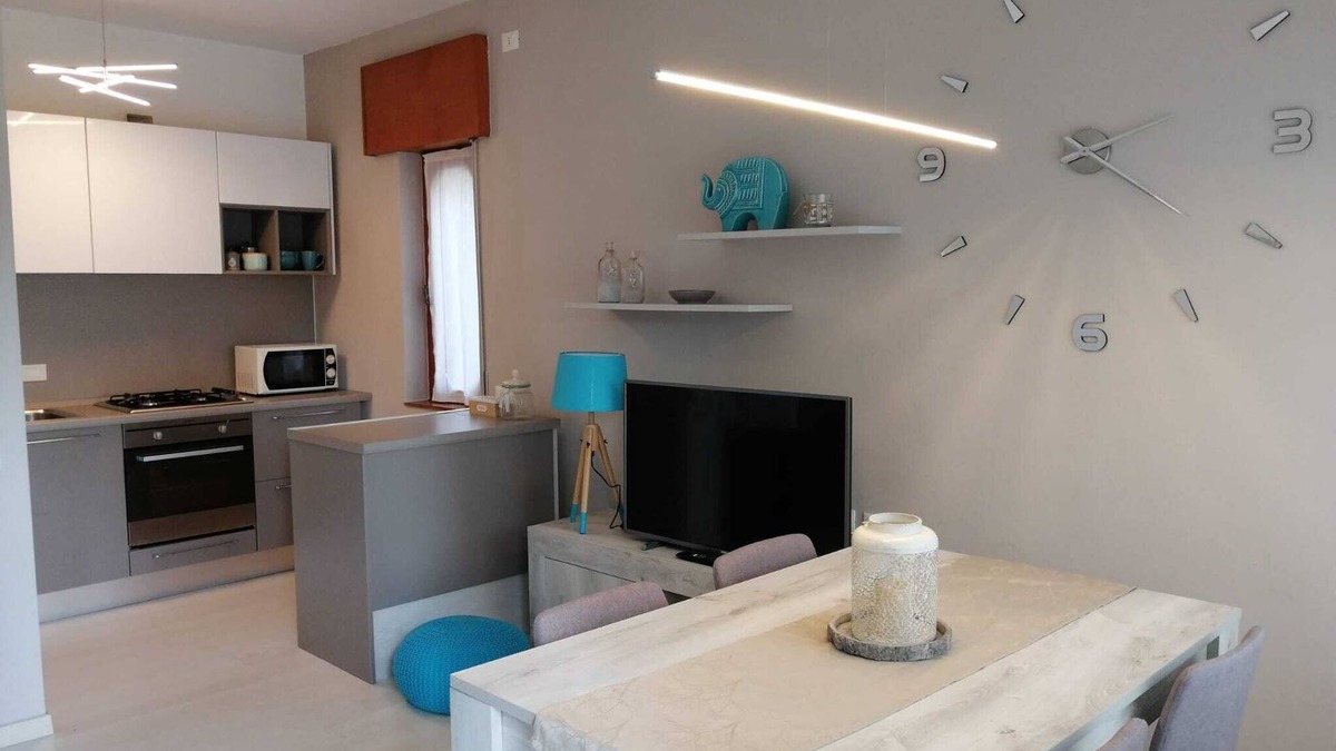 Carenno Apartment | Shabby House Donatella