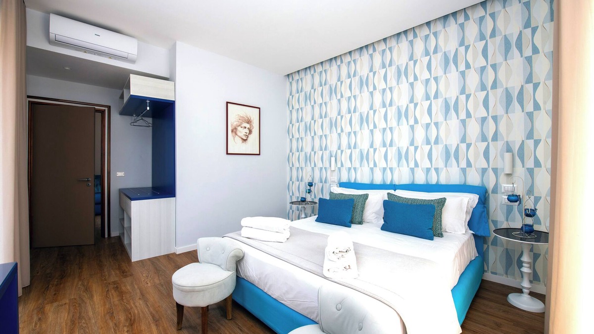 Castellammare di Stabia Apartment | Shabby Chic sea view apartment