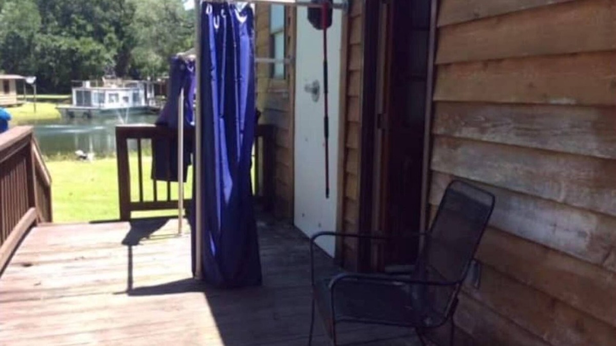 Bogalusa Cabin | Shaded Creekside Cabin