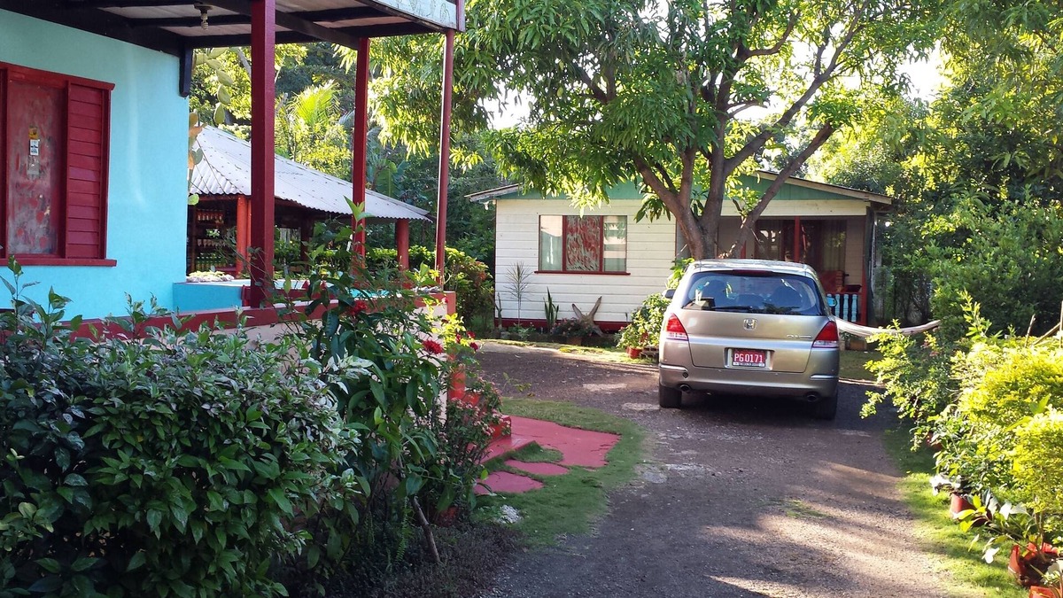 Belmont House | Shades cottage room #1