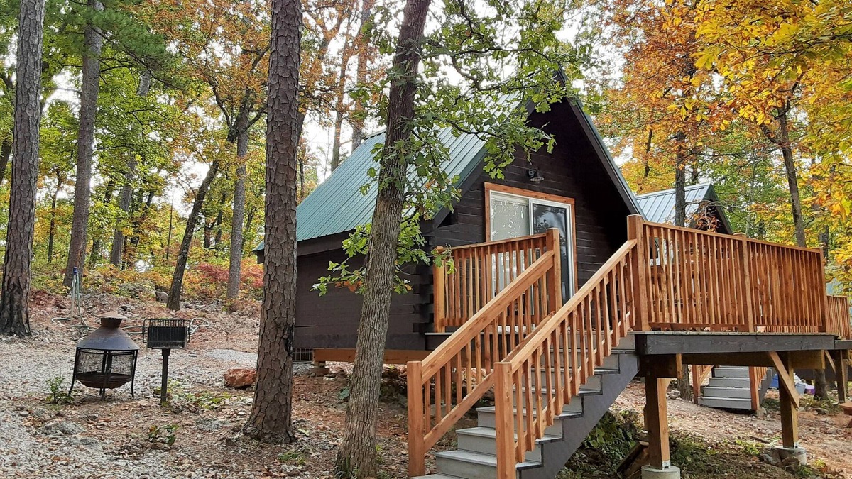Potosi Cabin | Shady Pine Primitive Cabin 2 @Spring Lake Ranch
