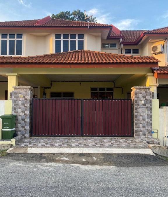 Kampung Alor Akar House | Shaleishah Homestey