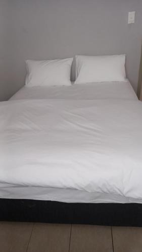 Walvis Bay House | Shalom Villa Guesthouse Walvis