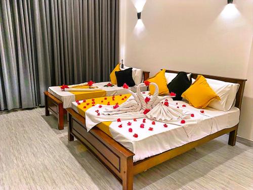 Mahasenpura House | Shalomresortsyala