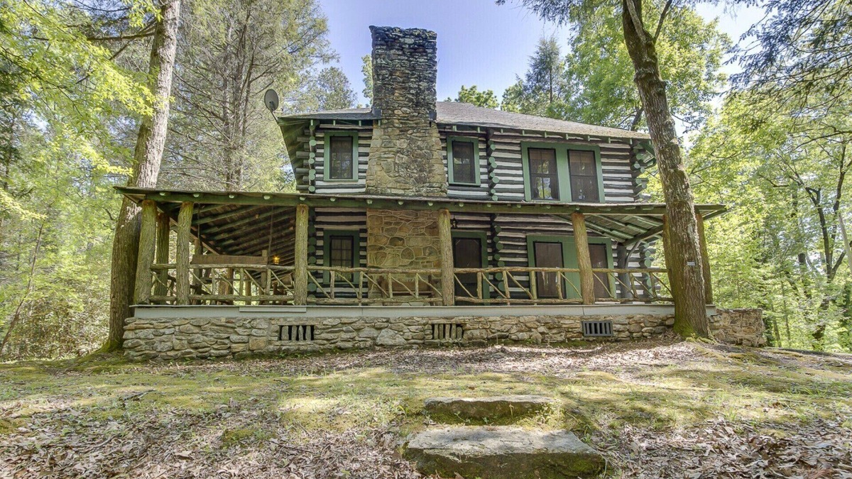 Rocky Bottom House | Shamrock House:Historic Log Cabin, Servant's Quarters, Cottage with trout stream