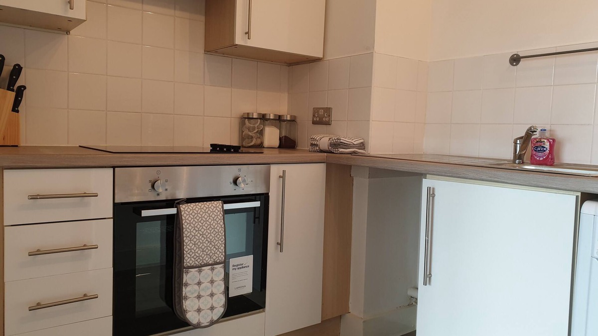 Everton Apartment | Shandon Apts - Luxury City Centre Apartment