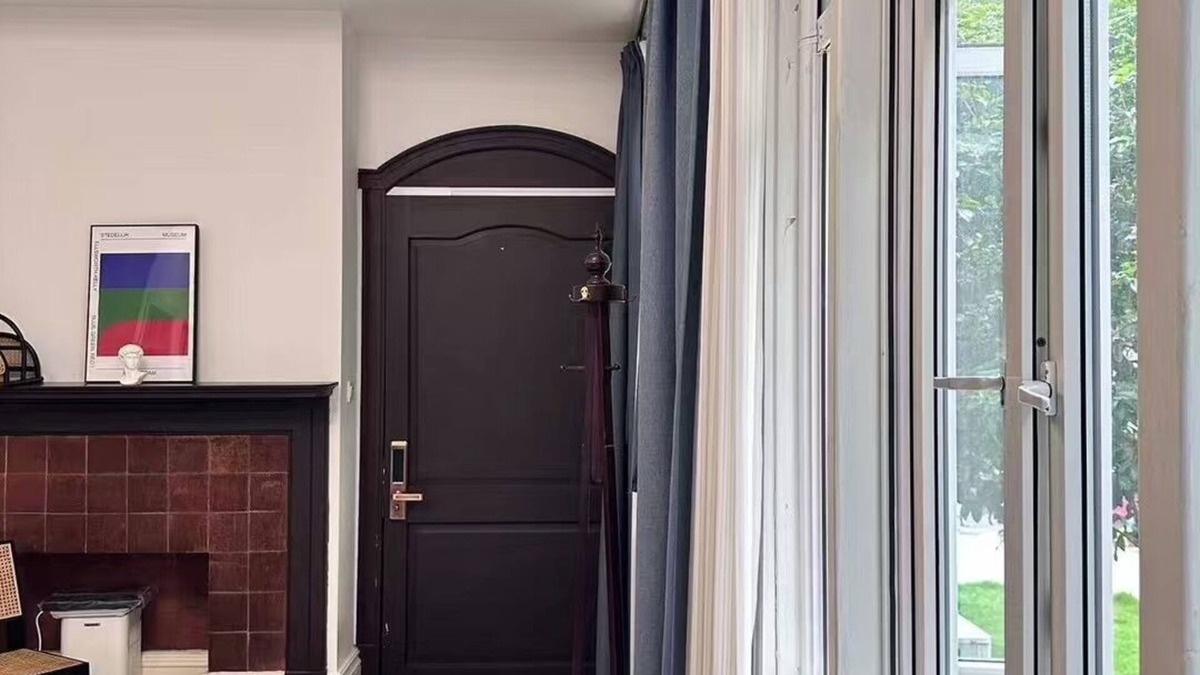 Xuhui Apartment | Shanghai Cozy 1-bedroom and 1-living room near Wukang Road