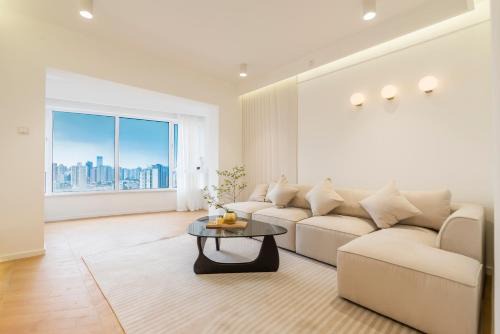 Jing'an Apartment | Shanghai Downtown Yidu B&B - Near Jing'an Temple Metro Station