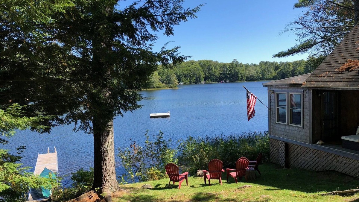 Union House | Shangri-la: Beautiful Lakefront Cottage on Private Lake