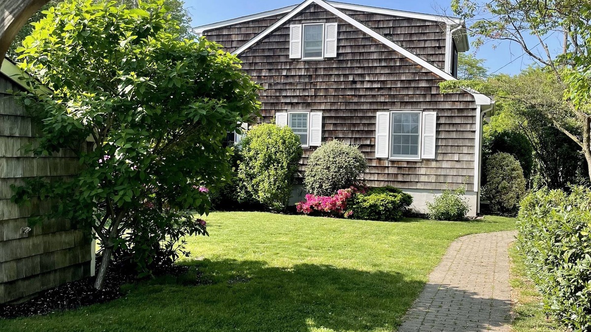Avon House | Shangri La in Bay Head, NJ
