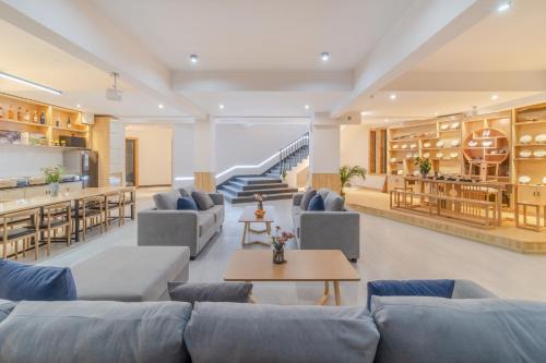 Shangri-La Bed & Breakfast | Shangri-La Jinwushe Boutique Inn