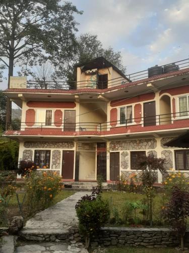 Pokhara House | Shanti Cottage Managed By Shanti Guest House Group