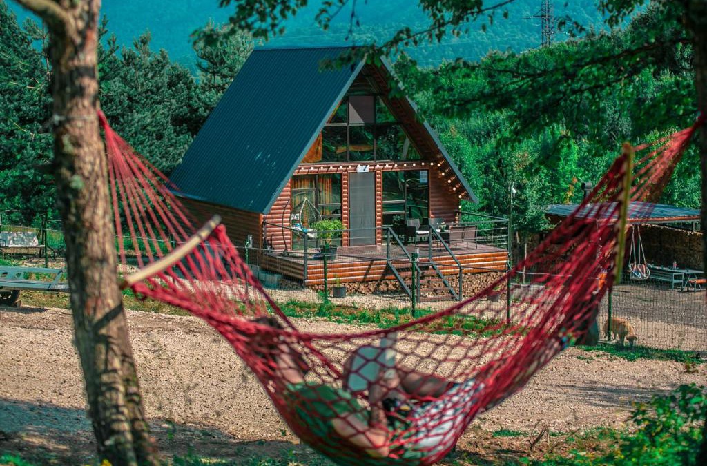 Ambrolauri Villa | Shaori Lake Cottages