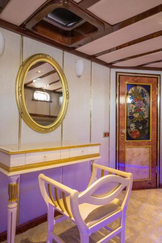 Kocasinan Boat Rental | Sharazan