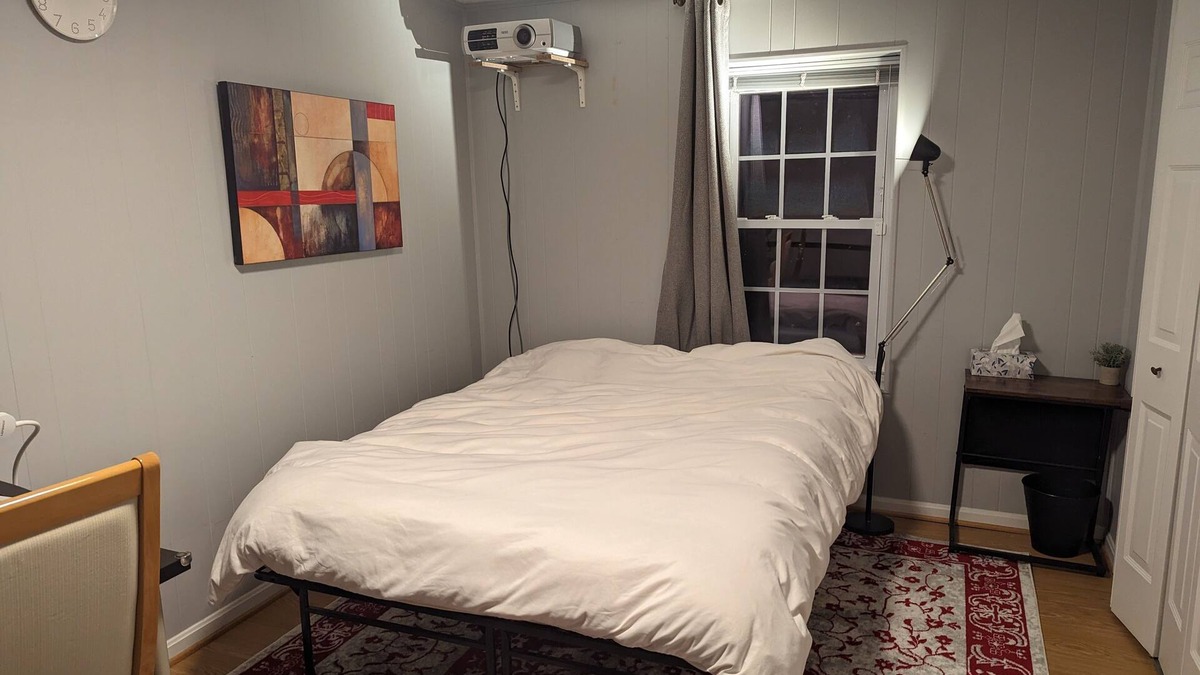 West Hyattsville House | Shared Basement in Fallswood