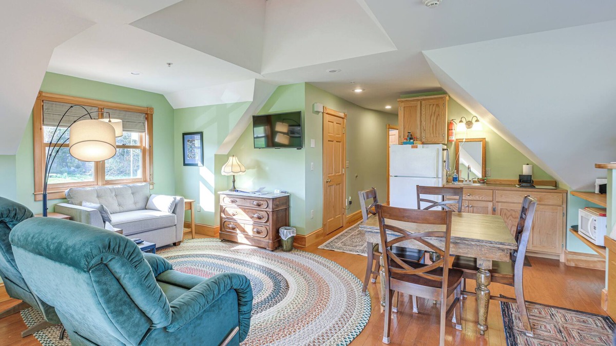 Surry Apartment | Shared Dock & Fire Pit: Peaceful Surry Studio!