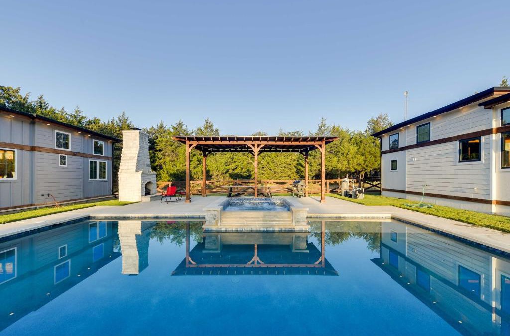 Whitney House | Shared Outdoor Pool and Patio Whitney Retreat!