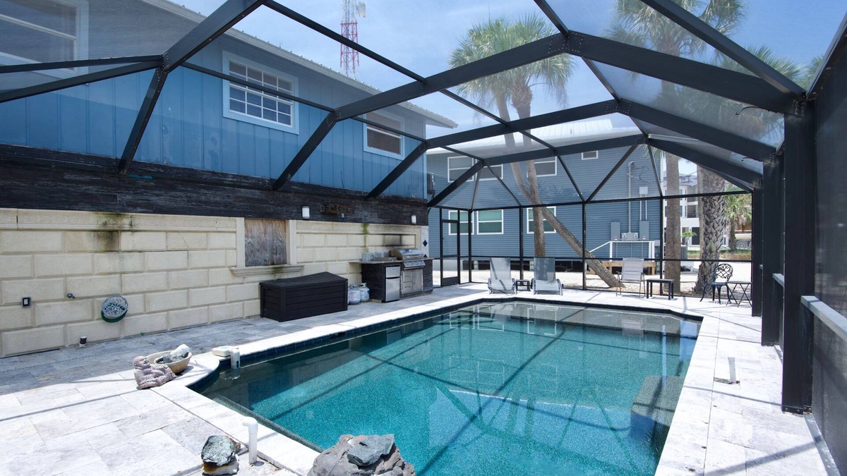 Fort Myers Beach House | ☀️Shared Pool + Grill | Pet Friendly | Short Walk to Beach | Eucalyptus B☀️