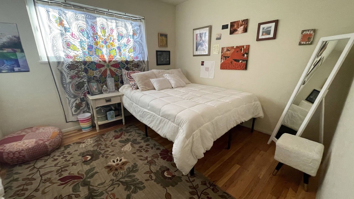 Old Southwest House | Shared Space, Quiet neighborhood, large yard, 20 minute walk to the river.
