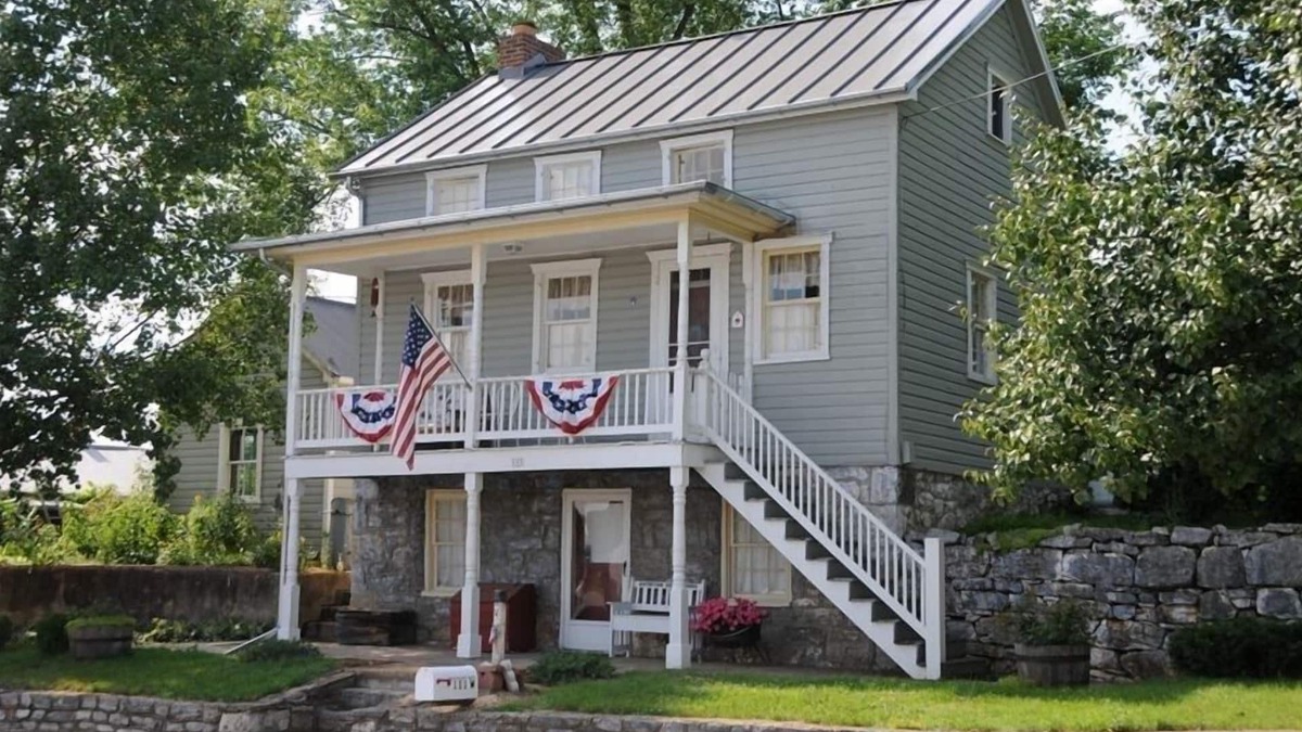 Sharpsburg House | Sharpsburg Retreat-Civil War Home Near Antietam Battlefield, C&O Canal Towpath