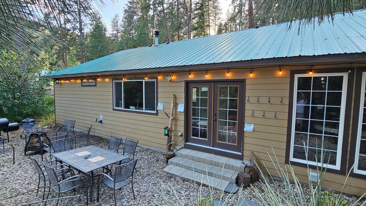 Boise Cabin | Shattuck Mountain Retreat - New Secrete Spa Hidden in the Forest!