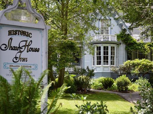 Ferndale Bed & Breakfast | Shaw House Inn