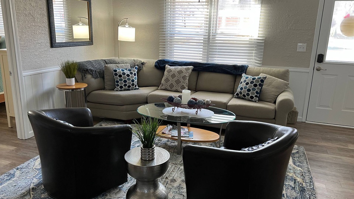 Shawnee House | Shawnee Bungalow - Tranquil 1 King, 1 Queen
