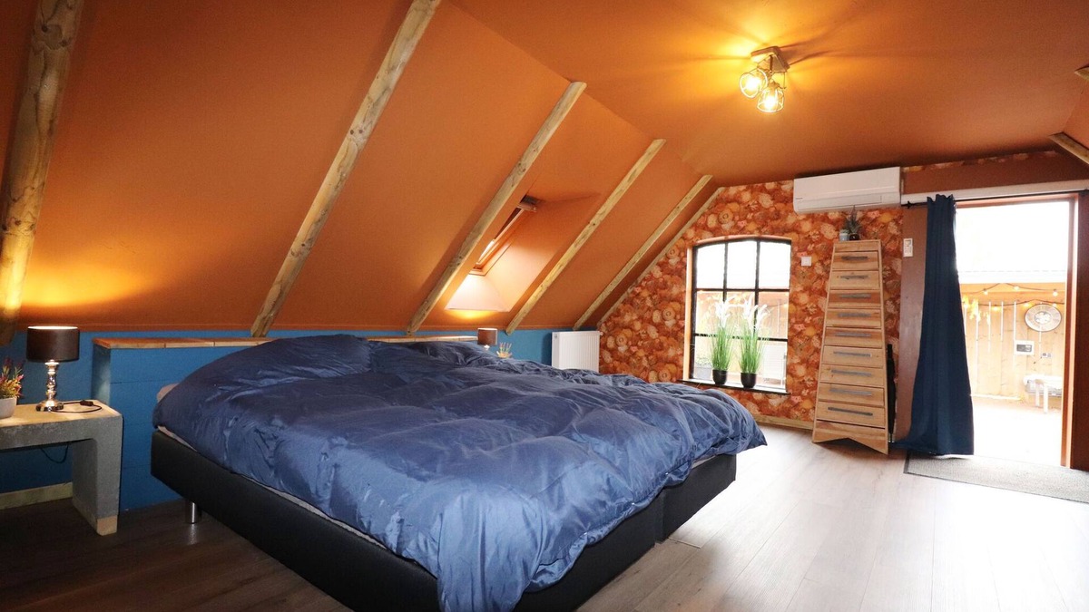 Haulerwijk Apartment | Shed 57b in an old flour mill in Haulerwijk