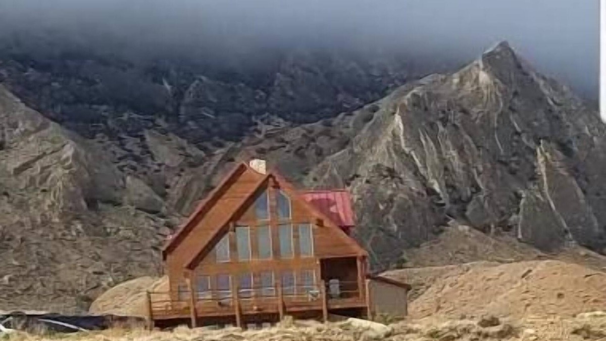 Emblem Apartment | Sheep Canyon Mountainside Trails & Ranch Apartment