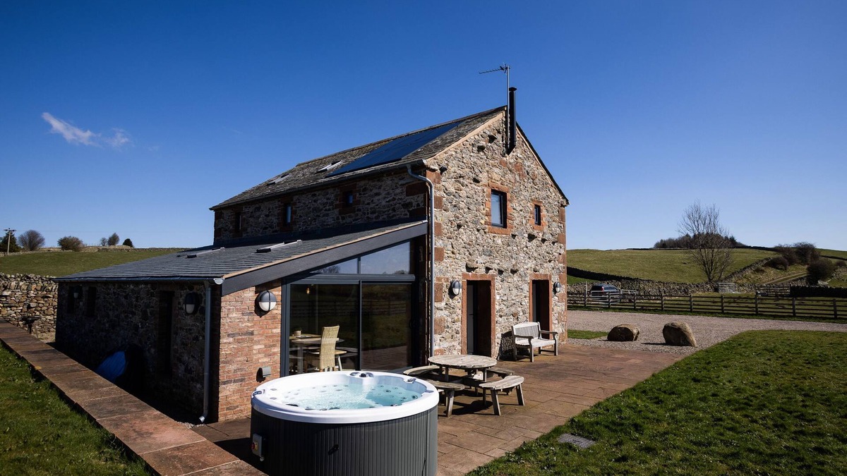 Penruddock House | Sheepfold Barn - a cottage that sleeps 8 guests in 4 bedrooms