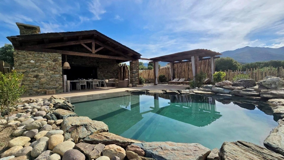 Oletta Villa | Sheepfold-style stone villa in the heart of the Corsican maquis
