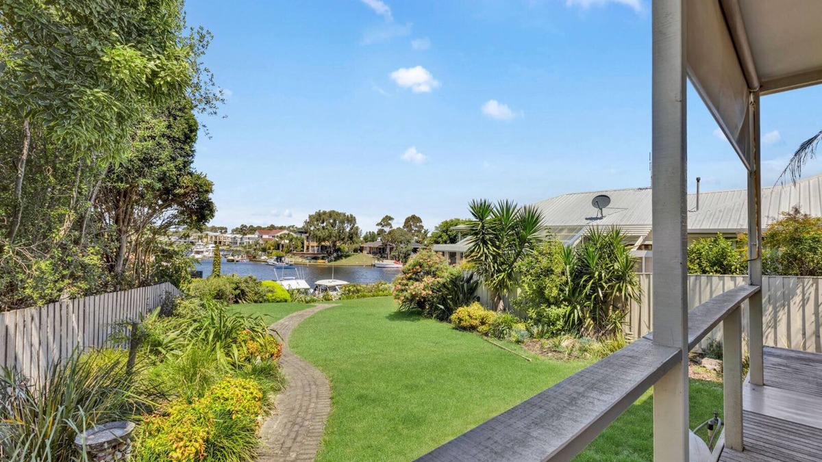 Paynesville House | Sheerwater Jetty - Make your next getaway a truly memorable one