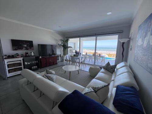 Shelley Point Apartment | Shelley Point On Sea