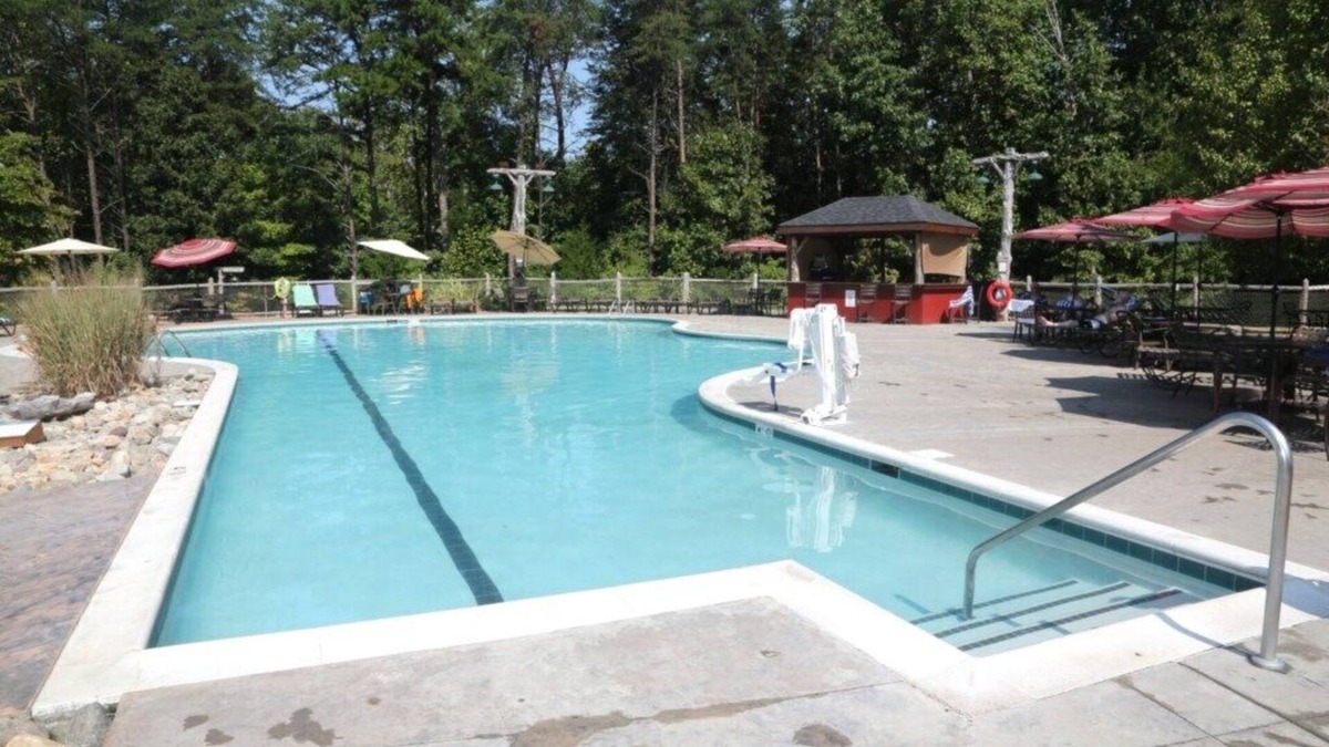 Gordonsville Cabin | Shenandoah Crossing, Gordonsville, Virginia, 2 Bedroom Resort Cabin