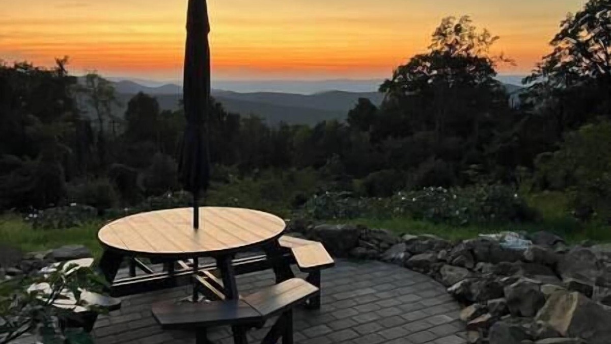 Stanley House | Shenandoah Hideaway