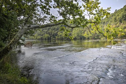 Rileyville House | Shenandoah River Getaway Less Than 9 Mi to Downtown Luray!