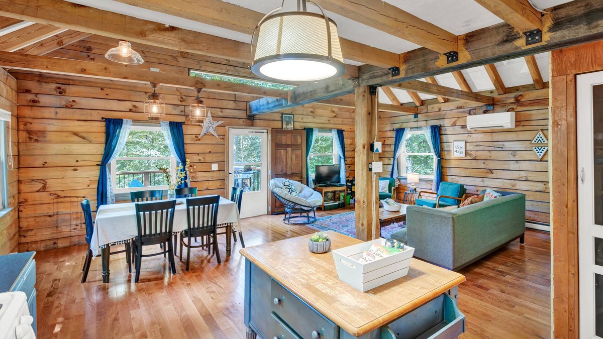 Hood Cabin | Shenandoah Sanctuary