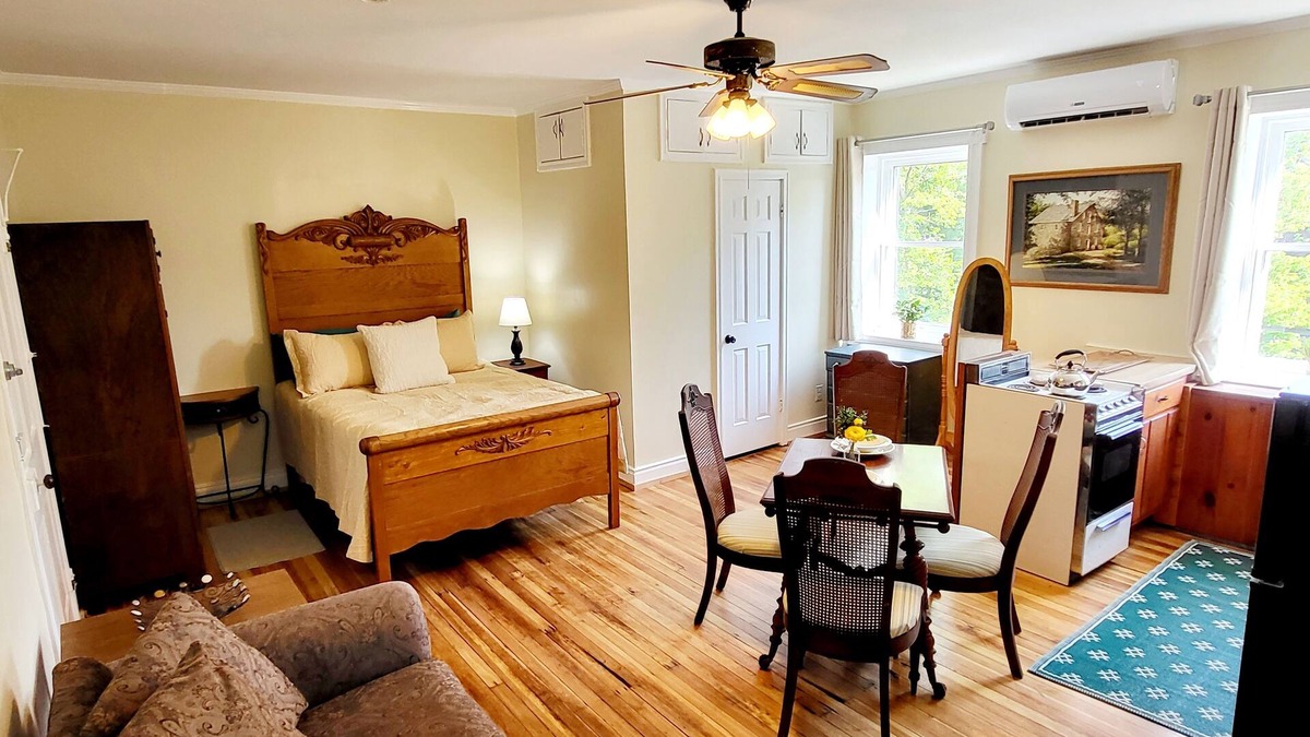 Frederick Other | Shepards Suite in the historic Manor House!