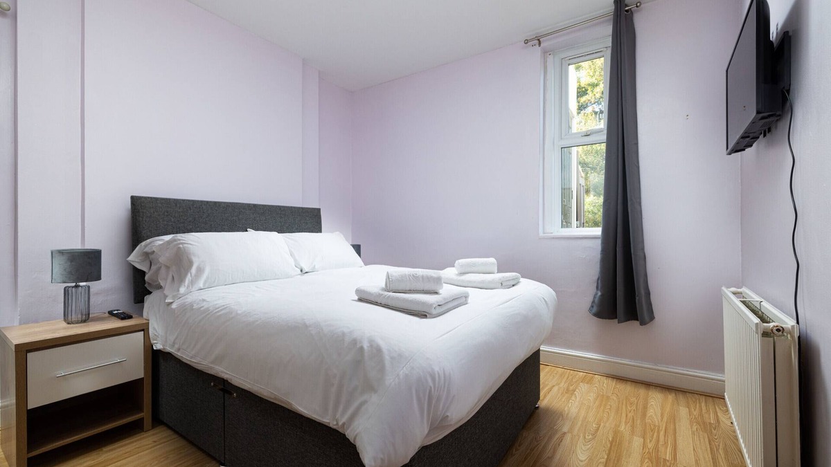 Shepherd's Bush Apartment | Shepherd's Bush