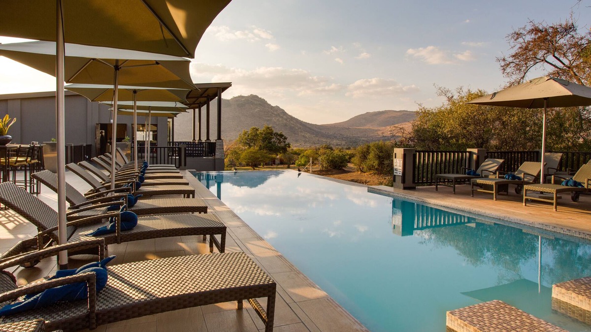 Pilanesberg National Park Cabin | Shepherd's Tree Game Lodge