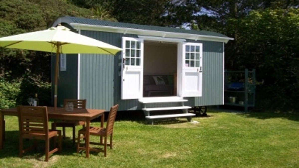 Gwithian Cabin | Shepherds Hut by the sea St Ives Bay, Gwithian, Stunning Location