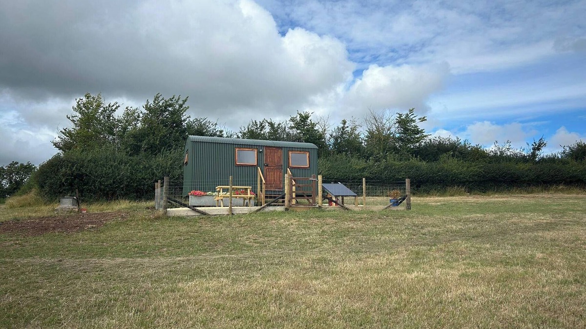 Paulton Cabin | Shepherds hut near Bath