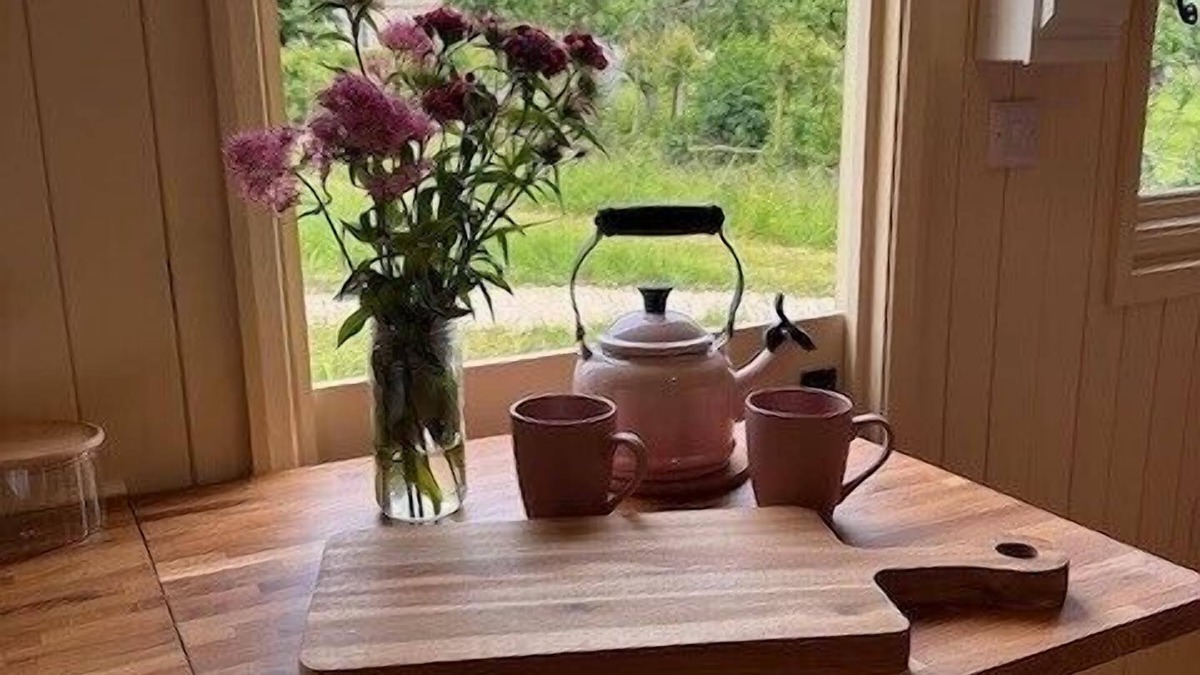 Brackley Cabin | ShepherdsHut-Cotswolds-PetFriendly-WoodBurner