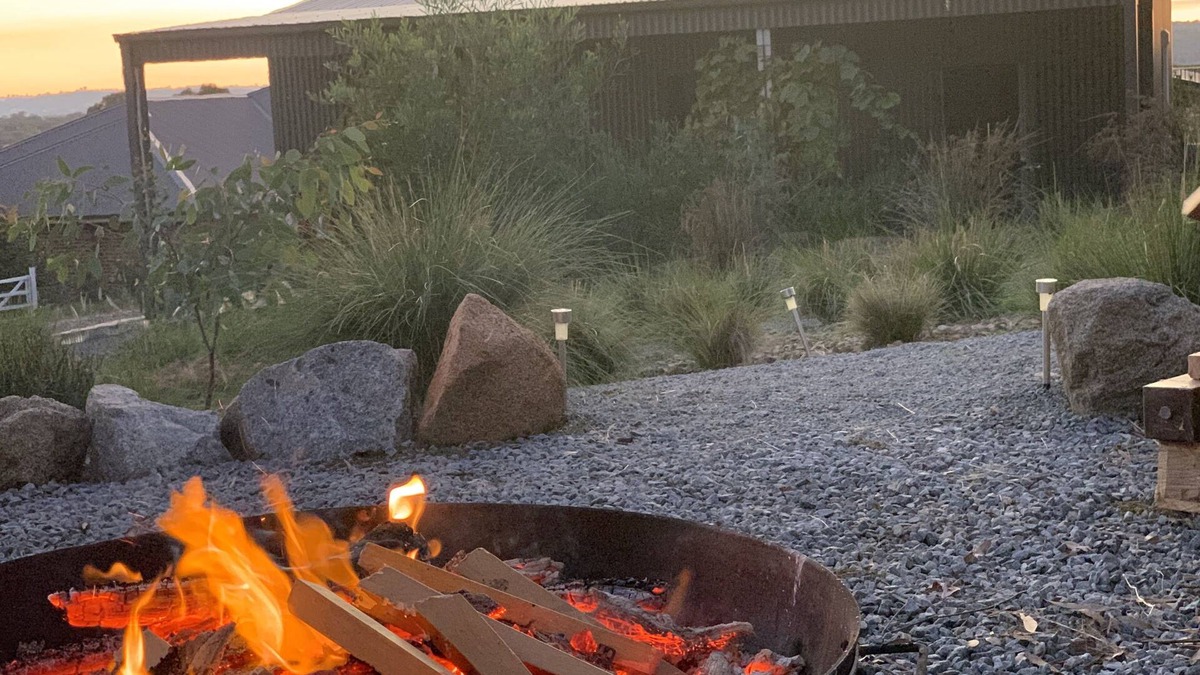 Gumly Gumly Apartment | Sheps Siding Cottage