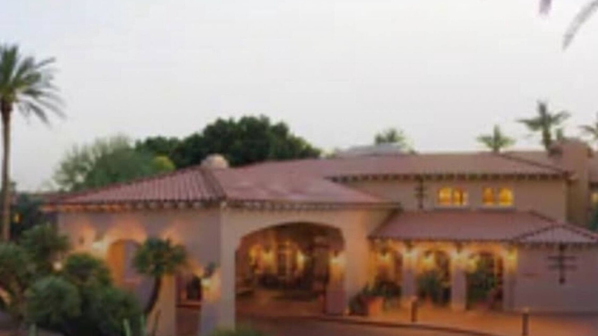North Scottsdale Resort | Sheraton Desert Oasis Villa 1 Bedroom. Dates 2/2-2/9. Walk to Phoenix Open PGA
