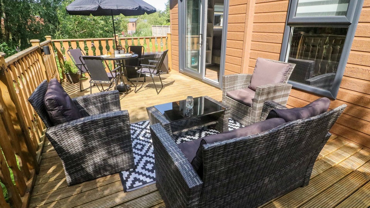 South Lakeland Leisure Village Cottage | SHERWOOD 34, pet friendly, with a garden in Carnforth