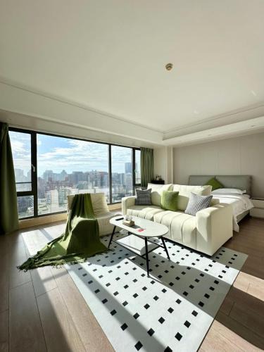 Middle Chaoyang Apartment | Shimao International Serviced Apartments Sanlitun, Beijing