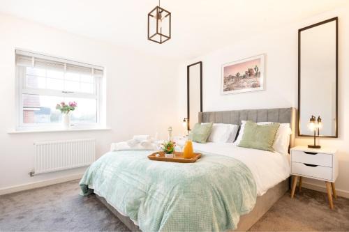 Shinfield Villa | Shinfield Studio Luxury Stay - 2 Parking - Family & Business